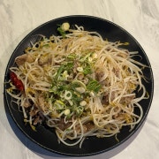 우삼겹숙주볶음 메뉴 사진(네이버)