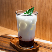 딸기라떼 (Only ICE) 메뉴 사진(네이버)
