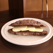 앙버터 초코 바게트 메뉴 사진(네이버)
