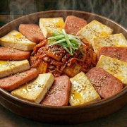 스팸 김치 두부구이 메뉴 사진(네이버)
