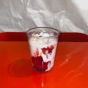 딸기 라떼 (Only Ice) 메뉴 사진(네이버)