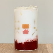 딸기 라떼 메뉴 사진(네이버)