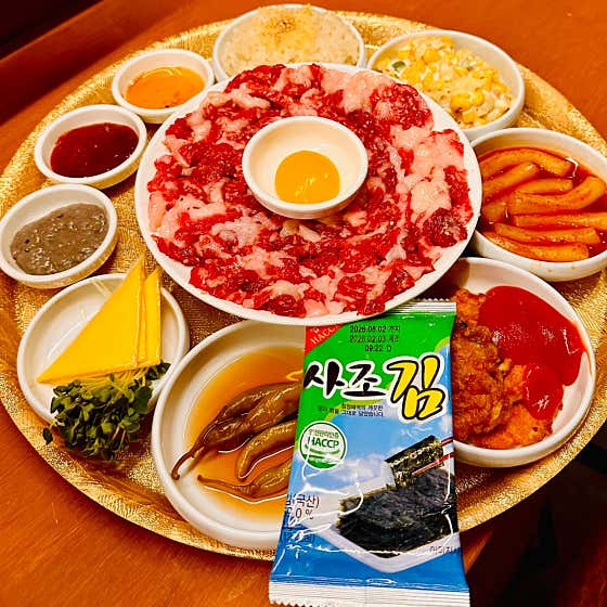 차돌육회 메뉴 사진(네이버)