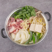 촌돼지찌개 메뉴 사진(네이버)