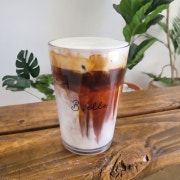 바닐라 크림라떼(iced only) 메뉴 사진(네이버)