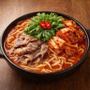 김치 차돌칼국수 메뉴 사진(네이버)