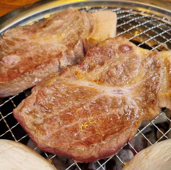 목살(120g) 메뉴 사진(네이버)