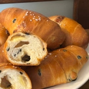 올리브소금빵 메뉴 사진(네이버)