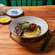 라드 짜장면 메뉴 사진(네이버)