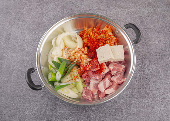 갱상도식 돼지찌개 하단점 · 네이버 지도·플레이스 10