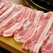 1+ 암퇘지삼겹살(180g) 메뉴 사진(네이버)