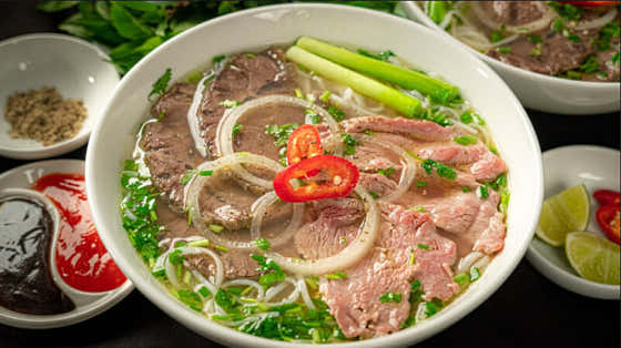 소고기차돌쌀국수(Phở Tái) 메뉴 사진(네이버)