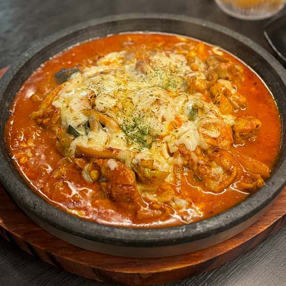 돌판치즈닭갈비 메뉴 사진(네이버)