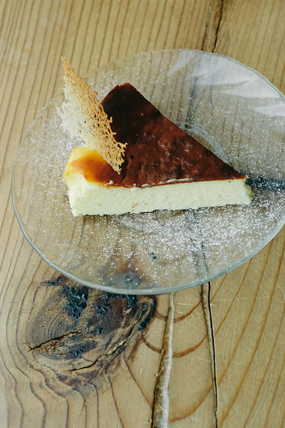 바스크 치즈케이크 메뉴 사진(네이버)