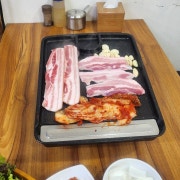 국내산 생삼겹살(200g) 메뉴 사진(네이버)