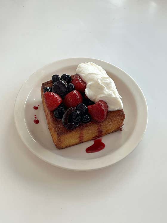 BERRY & BUTTER TOAST 메뉴 사진(네이버)
