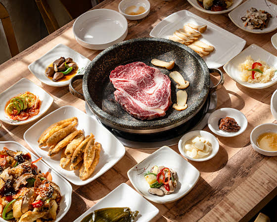 송이 채끝등식 정식(1인150g) 메뉴 사진(네이버)