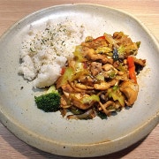 닭갈비덮밥(간장) 메뉴 사진(네이버)