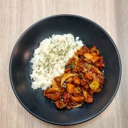 닭갈비덮밥(고추장) 메뉴 사진(네이버)