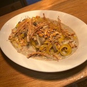 트러플 버섯 크림 생면 파스타 메뉴 사진(네이버)