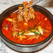 국물 통 닭발 메뉴 사진(네이버)