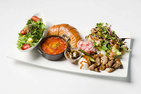 11. 토마토 스튜&아보카도 샌드위치 메뉴 사진(네이버)