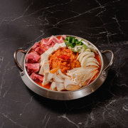 생고기김치찌개정식(2인) 메뉴 사진(네이버)