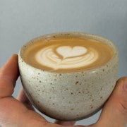플랫화이트 메뉴 사진(네이버)
