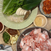대패삼겹키조개 메뉴 사진(네이버)
