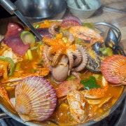 얼큰 용왕해물칼국수 메뉴 사진(네이버)