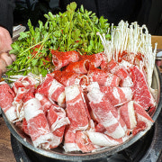 소고기 샤브 칼국수 메뉴 사진(네이버)