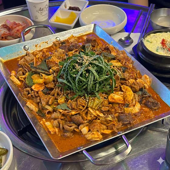 꽉 채운 순대야채곱창 (中) 메뉴 사진(네이버)