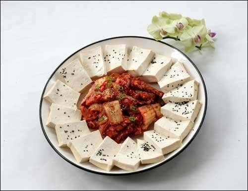 두부김치 메뉴 사진(네이버)