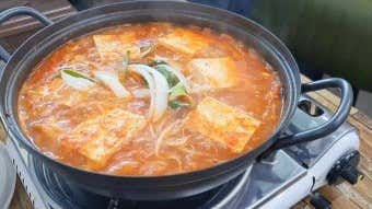 한돈 촌돼지 묵은지 김치찌개 메뉴 사진(네이버)
