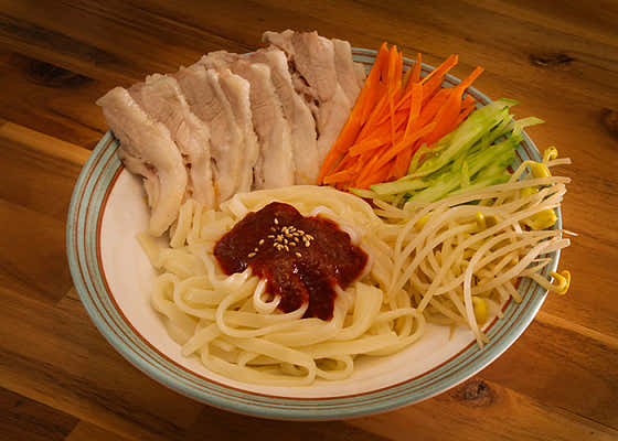 상회 비빔 칼국수 메뉴 사진(네이버)