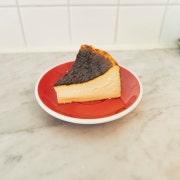 바스크 치즈케이크 메뉴 사진(네이버)