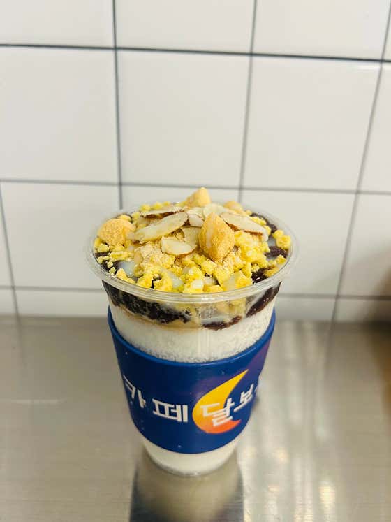 눈꽃컵빙수 메뉴 사진(네이버)