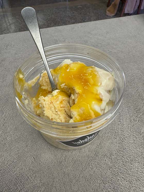 망고 푸딩케이크 메뉴 사진(네이버)