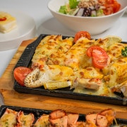 [프랑스식] 킹크랩 갈릭치즈버터구이 메뉴 사진(네이버)