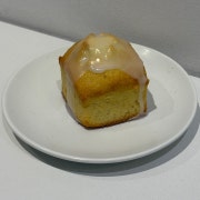 바닐라빈 큐브 파운드케이크 메뉴 사진(네이버)