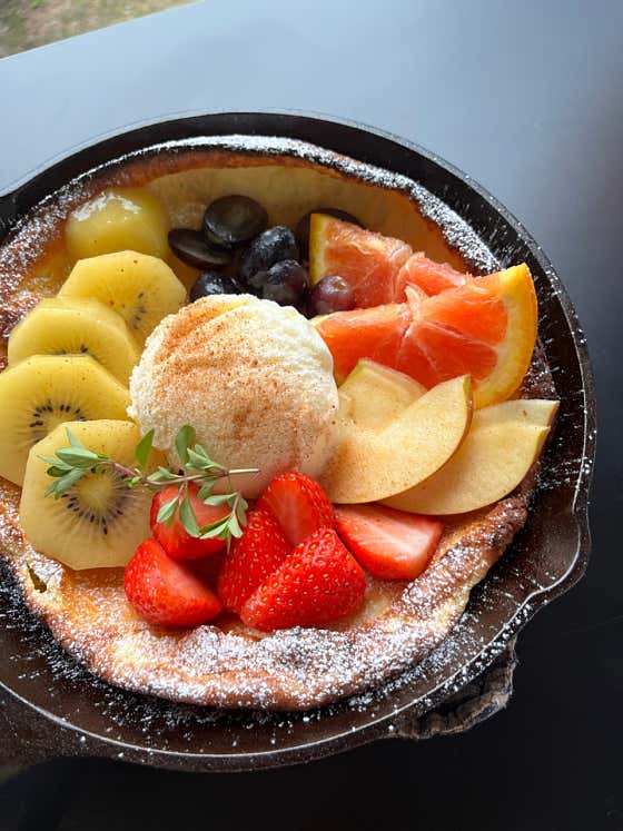 더치베이비팬케이크(계절과일) 메뉴 사진(네이버)