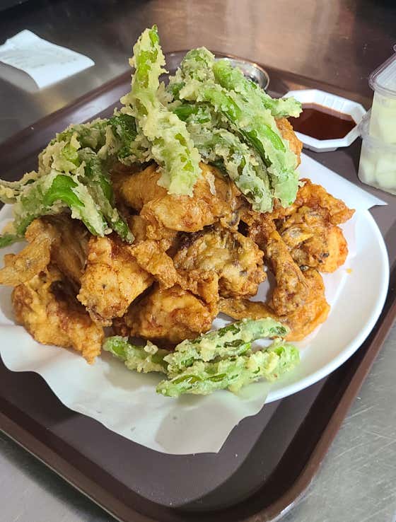 명품꽈리고추치킨 메뉴 사진(네이버)