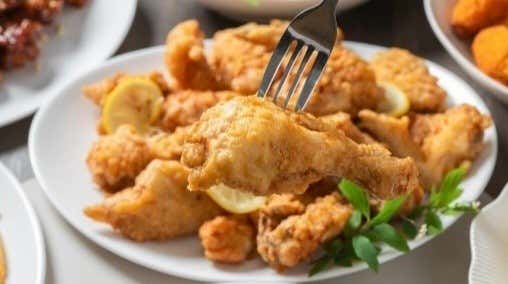 명품후라이드치킨 메뉴 사진(네이버)