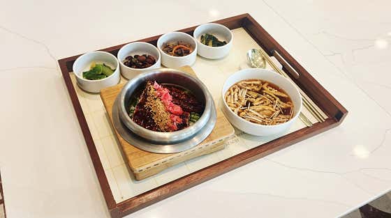 민물 장어 솥밥 메뉴 사진(네이버)