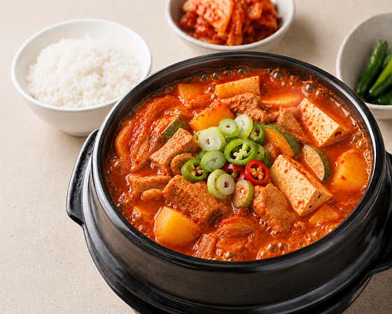 [근본] 돼지고기 김치찌개 메뉴 사진(네이버)