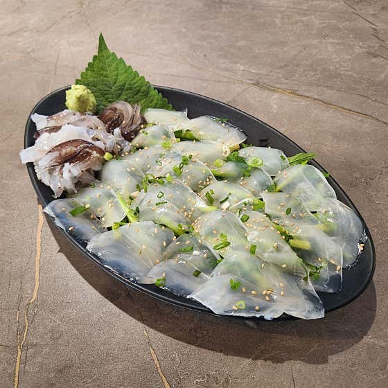 포뜬산오징어회 메뉴 사진(네이버)