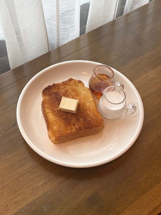 머무르다