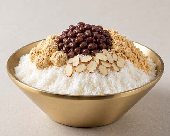 눈꽃 우유 팥빙수(2인) 메뉴 사진(네이버)