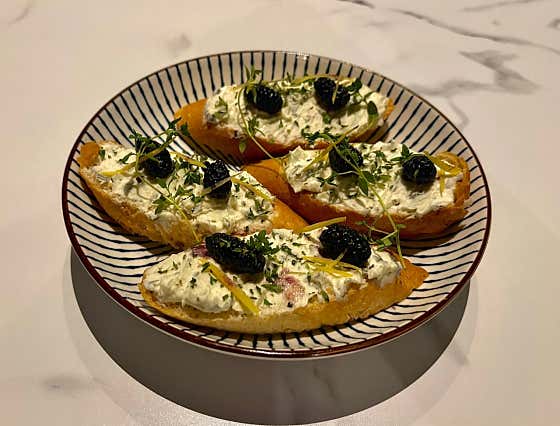 바질크림바게트 메뉴 사진(네이버)