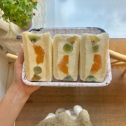 썸머후르츠산도 메뉴 사진(네이버)